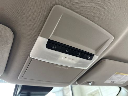 Used 2025 Nissan Altima 2.5 SV FWD image 30