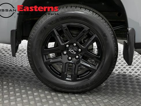 Used 2024 Chevrolet Silverado 1500 Custom AWD/4WD image 33