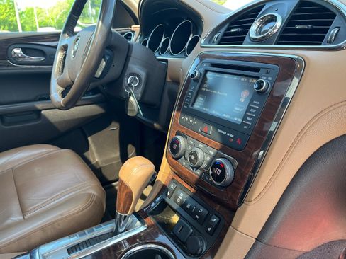 Used 2016 Buick Enclave Leather FWD image 17