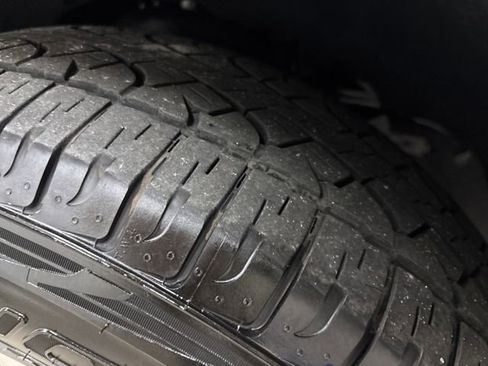 Used 2025 Ford Expedition Max Active AWD/4WD image 33