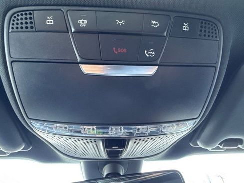 Used 2019 Mercedes-Benz E 300 4MATIC image 31