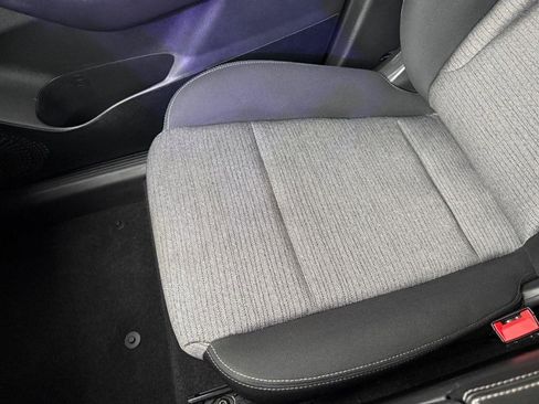 Used 2021 Nissan Rogue SV image 27