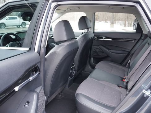 Certified 2023 Kia Seltos S w/ Navigation Package image 16