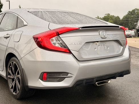 Used 2019 Honda Civic Sport image 5