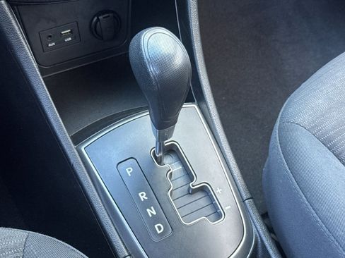 Used 2016 Hyundai Accent SE FWD image 17