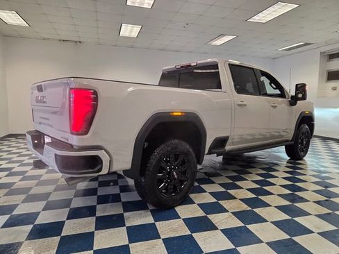 New 2026 GMC Sierra 2500 AT4 w/ AT4 Premium Plus Package image 9