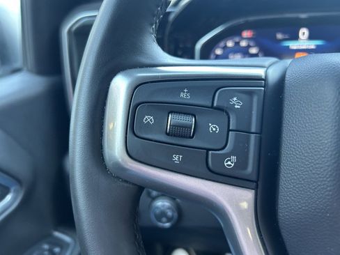 Used 2024 Chevrolet Silverado 1500 LT AWD/4WD image 9