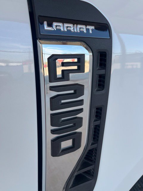 Used 2025 Ford F250 Lariat w/ Chrome Package AWD/4WD image 4