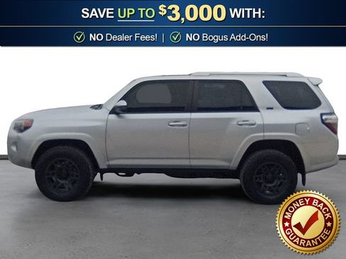Used 2018 Toyota 4Runner SR5 AWD/4WD image 2