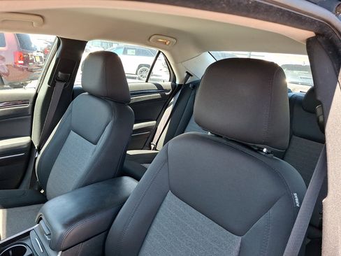 Used 2019 Chrysler 300 Touring w/ Sport Appearance Package RWD image 25