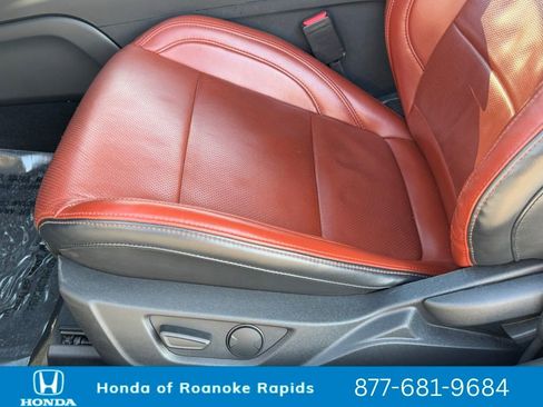 Used 2024 Ford Mustang GT Premium image 26