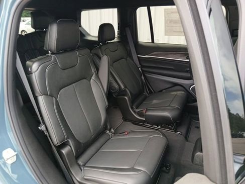 New 2026 Jeep Grand Cherokee L Limited AWD/4WD image 26