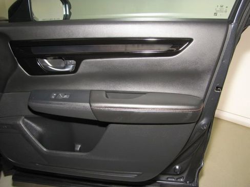 Certified 2025 Honda CR-V Sport Touring image 21