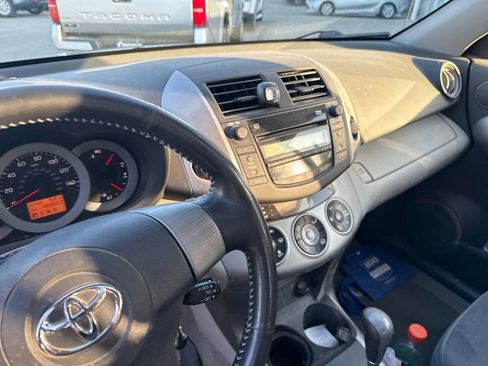 Used 2007 Toyota RAV4 Limited FWD image 12