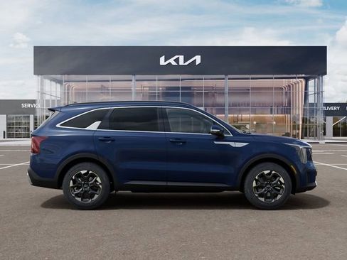New 2026 Kia Sorento S image 8