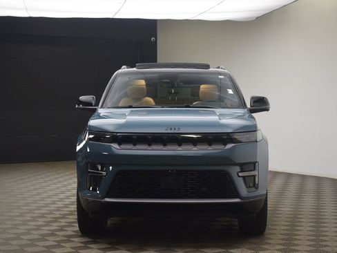 New 2026 Jeep Grand Wagoneer Summit AWD/4WD image 2