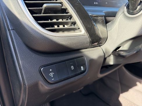 Certified 2024 Kia Seltos S image 14