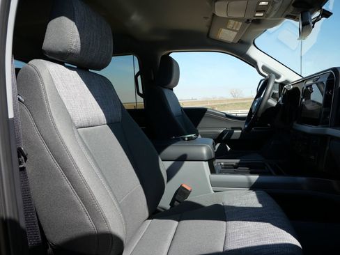New 2026 Ford F250 XLT w/ XLT Premium Package AWD/4WD image 22