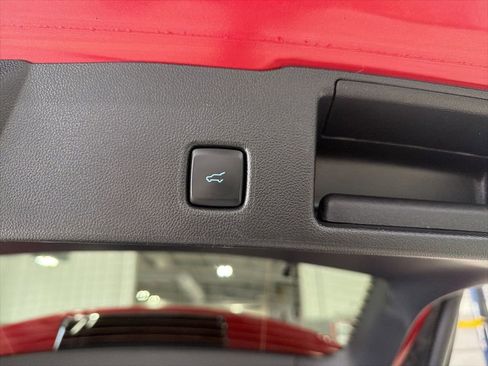 Used 2022 Ford Escape Titanium AWD/4WD image 36