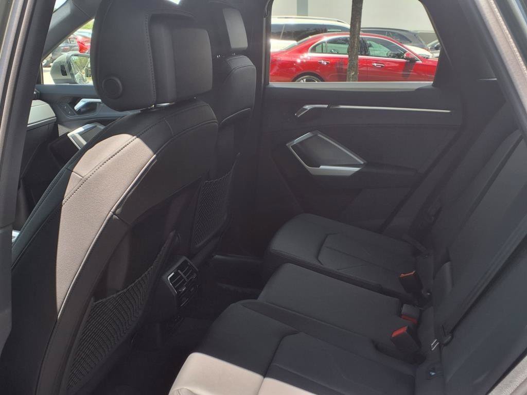 Used 2025 Audi Q3 2.0T Premium AWD/4WD image 9