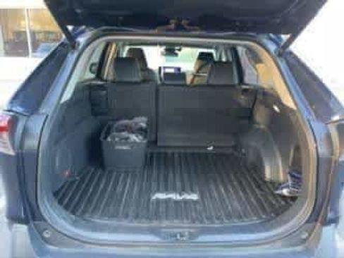 Used 2023 Toyota RAV4 XLE Premium image 18