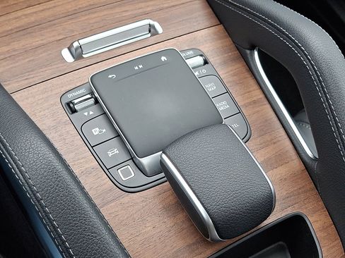 Certified 2026 Mercedes-Benz GLE 350 4MATIC image 16