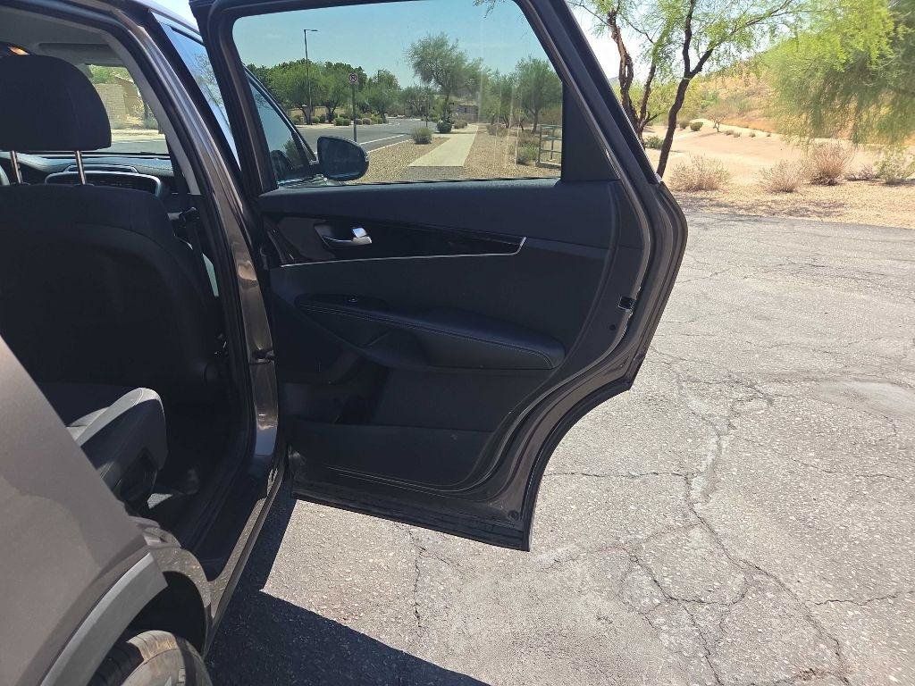 Used 2019 Kia Sorento FWD image 19