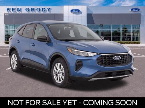 Used 2025 Ford Escape Active w/ Tech Pack #1 FWD image 1