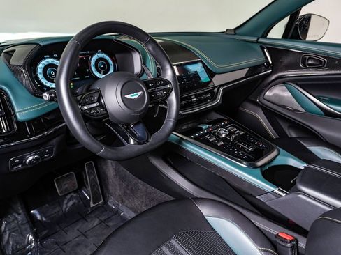 Used 2025 Aston Martin DBX 707 image 24