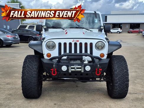 Used 2013 Jeep Wrangler Unlimited Sahara w/ Connectivity Group AWD/4WD image 7