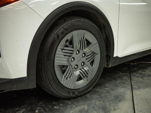 Used 2025 Kia K4 FWD image 3