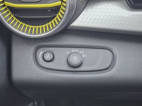 New 2026 Chevrolet Trax LT w/ Driver Confidence Package FWD image 22