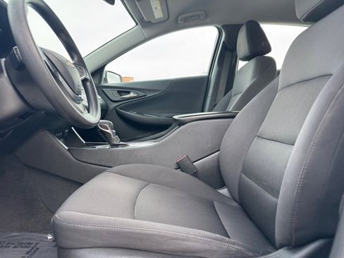 Used 2022 Chevrolet Malibu LT FWD image 16