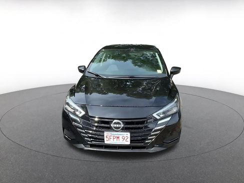 Used 2025 Nissan Versa SV FWD image 3