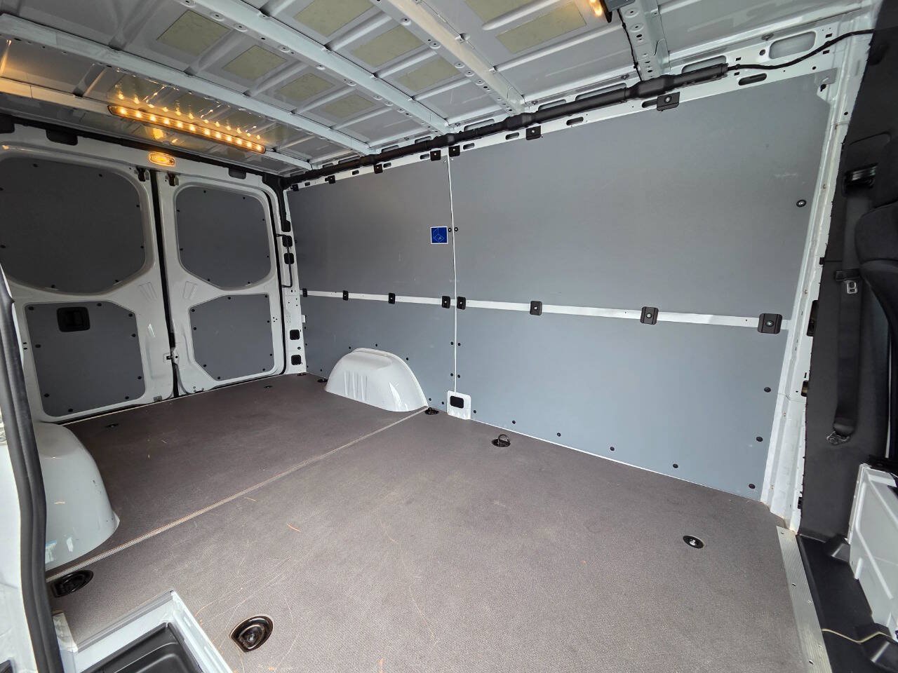 Used 2024 Mercedes-Benz Sprinter 2500 image 19