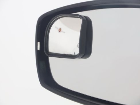 Used 2016 Volkswagen Beetle 1.8T Classic FWD image 23