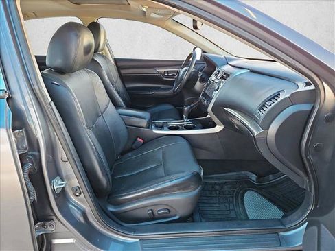 Used 2015 Nissan Altima 2.5 SL w/ Technology Package image 22