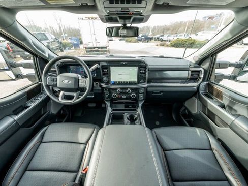New 2026 Ford F250 Lariat w/ Black Appearance Package AWD/4WD image 22