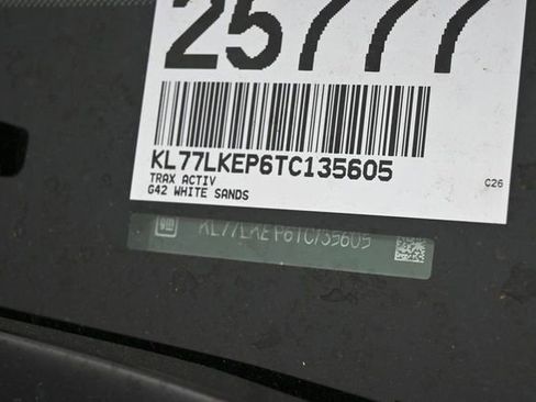 New 2026 Chevrolet Trax ACTIV w/ Sunroof Package FWD image 23