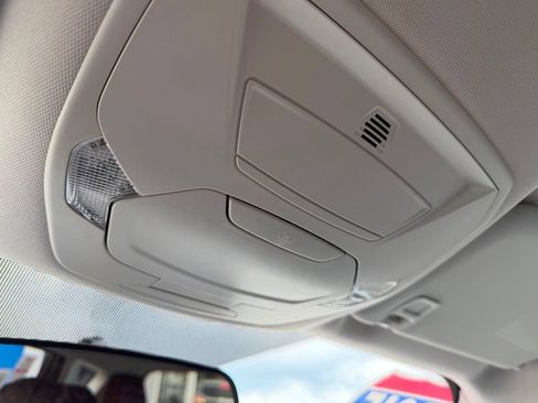 Used 2015 Ford Escape SE FWD image 13