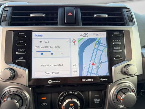 Used 2020 Toyota 4Runner SR5 Premium w/ Moonroof Package AWD/4WD image 24