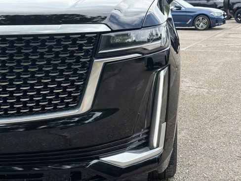 Used 2022 Cadillac Escalade Luxury RWD image 9