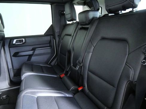 Used 2025 Ford Bronco Big Bend AWD/4WD image 16