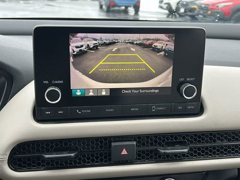 Used 2023 Honda HR-V LX image 17