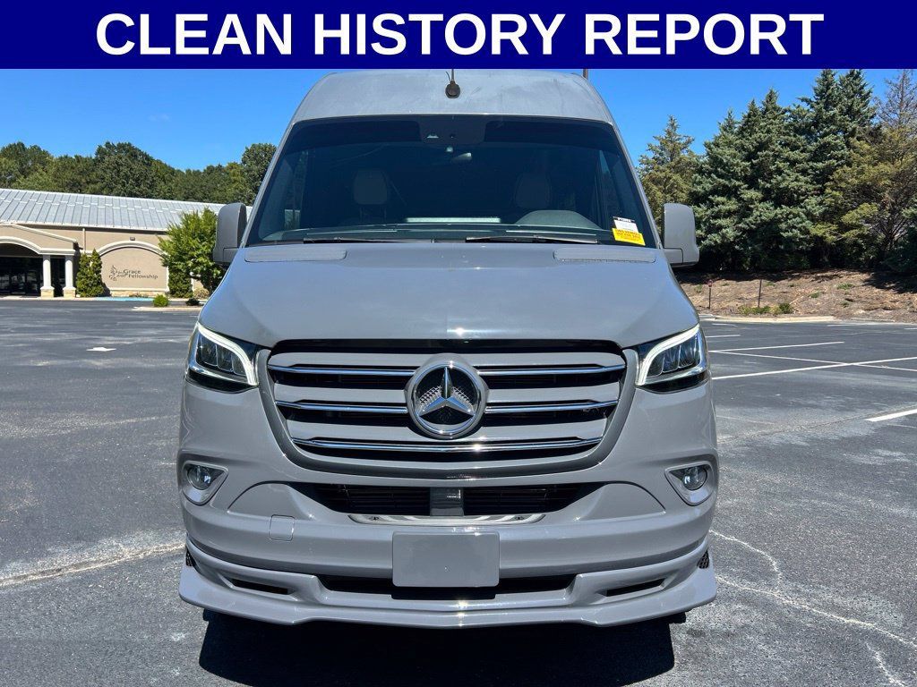 Used 2022 Mercedes-Benz Sprinter 2500 image 12