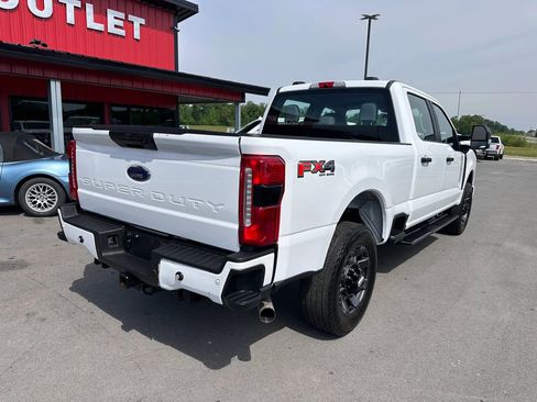 Used 2024 Ford F250 XL w/ STX Appearance Package AWD/4WD image 4