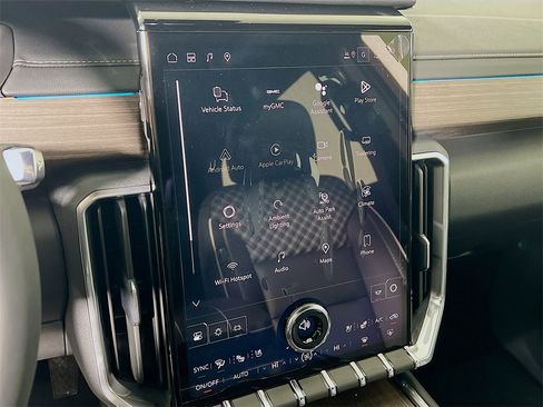 New 2026 GMC Acadia Denali image 13