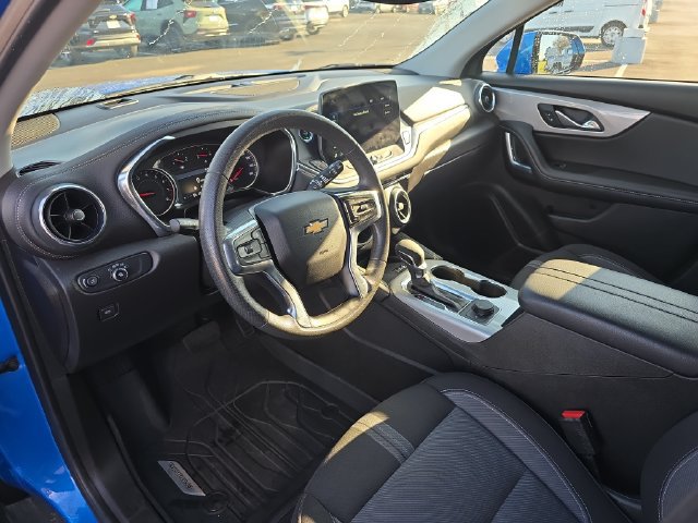 Certified 2024 Chevrolet Blazer LT w/ Convenience Package FWD image 12