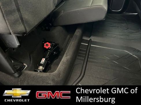 Used 2022 Chevrolet Silverado 1500 High Country w/ Technology Package AWD/4WD image 37