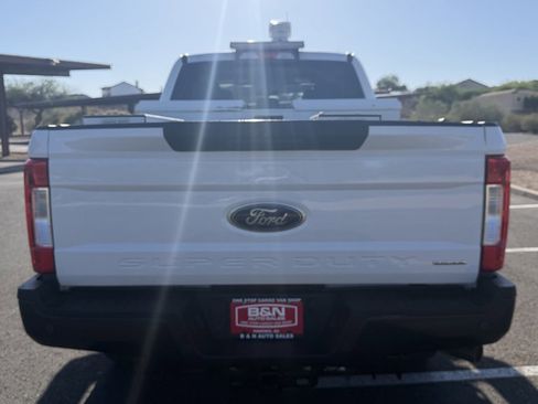 Used 2019 Ford F250 XL w/ Power Equipment Group AWD/4WD image 4